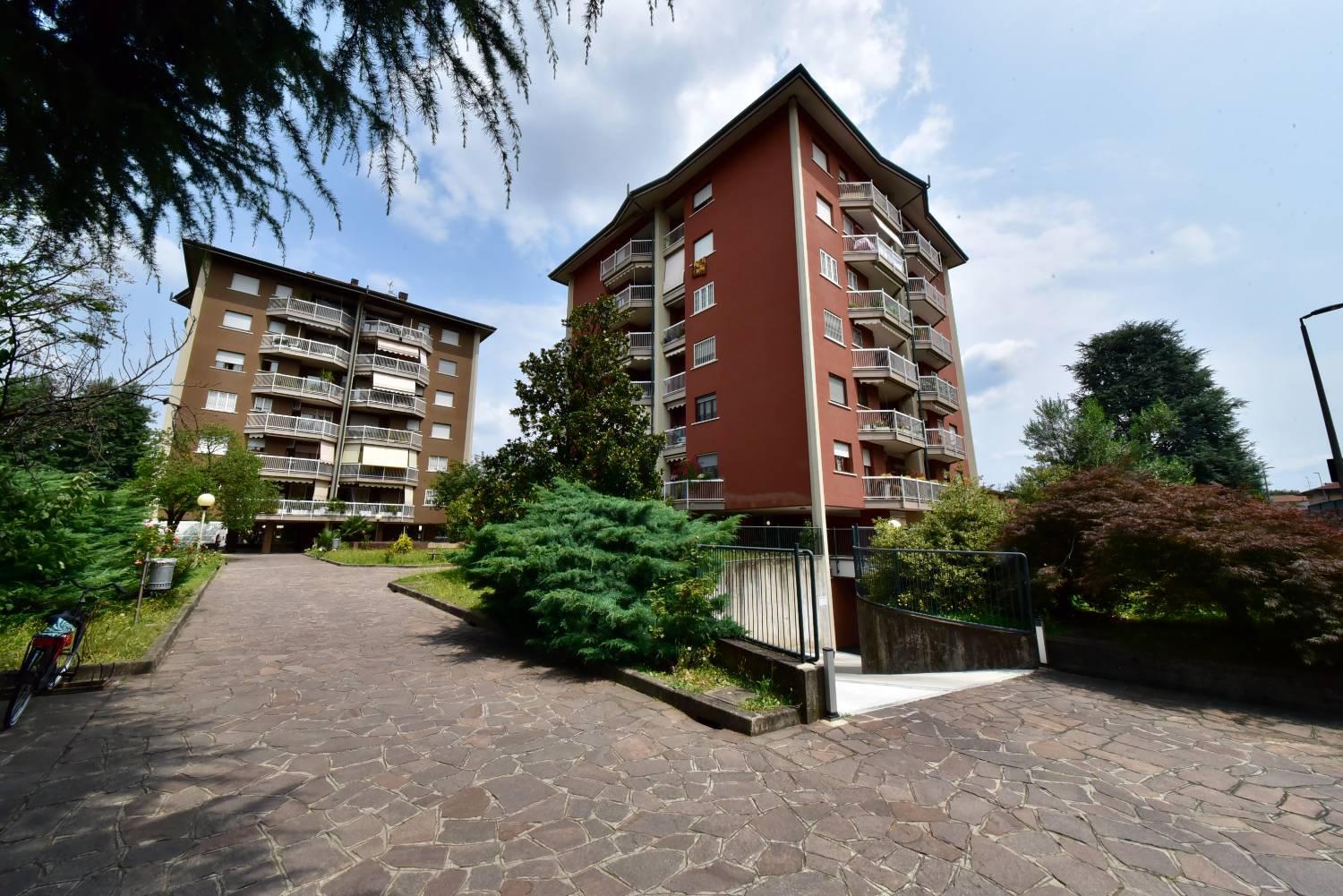 Appartamento in vendita a Bollate, 3 locali, zona ina Nuova, prezzo € 169.000 | PortaleAgenzieImmobiliari.it