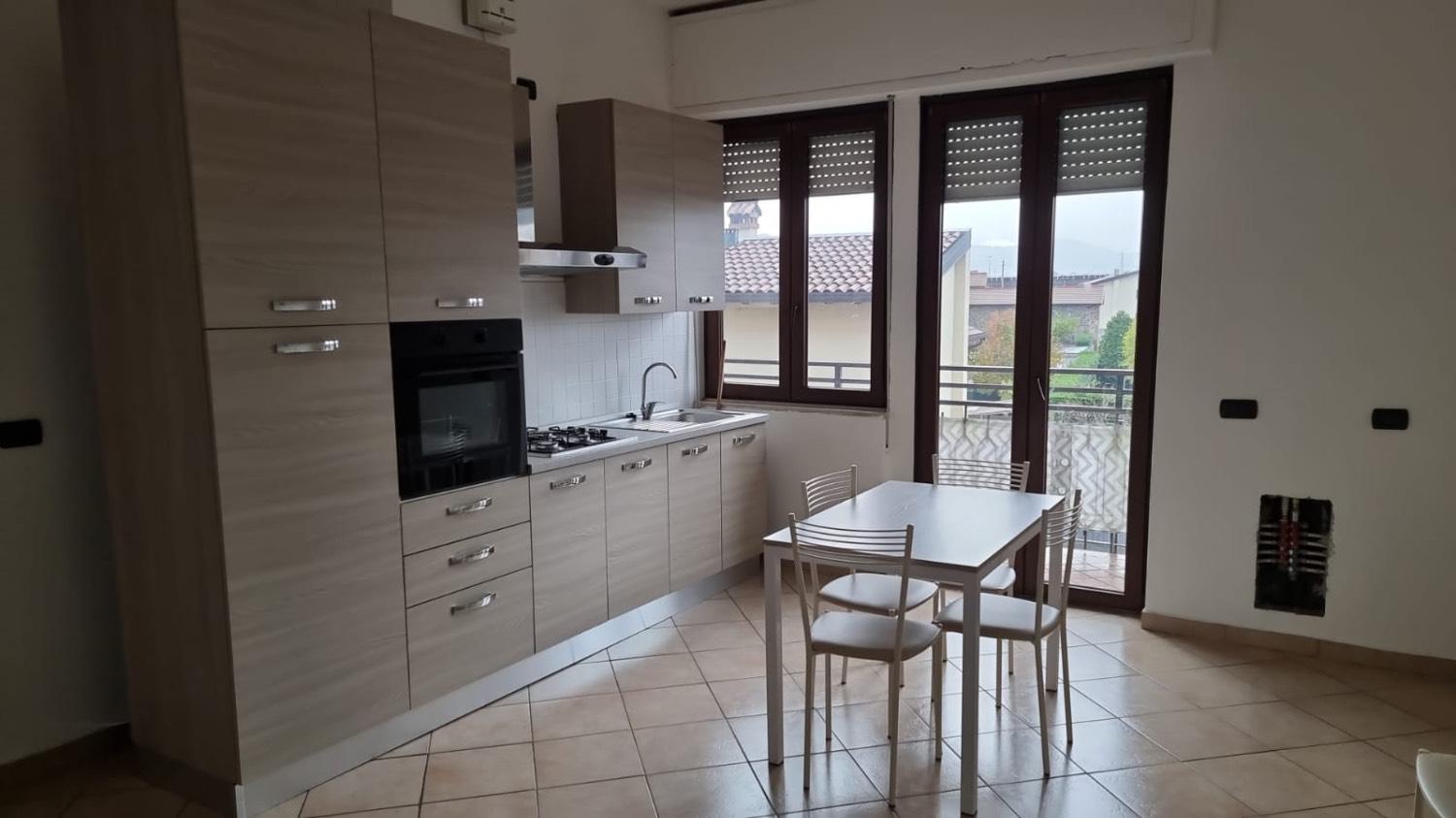 Appartamento in vendita a Madone, 3 locali, prezzo € 85.000 | CambioCasa.it