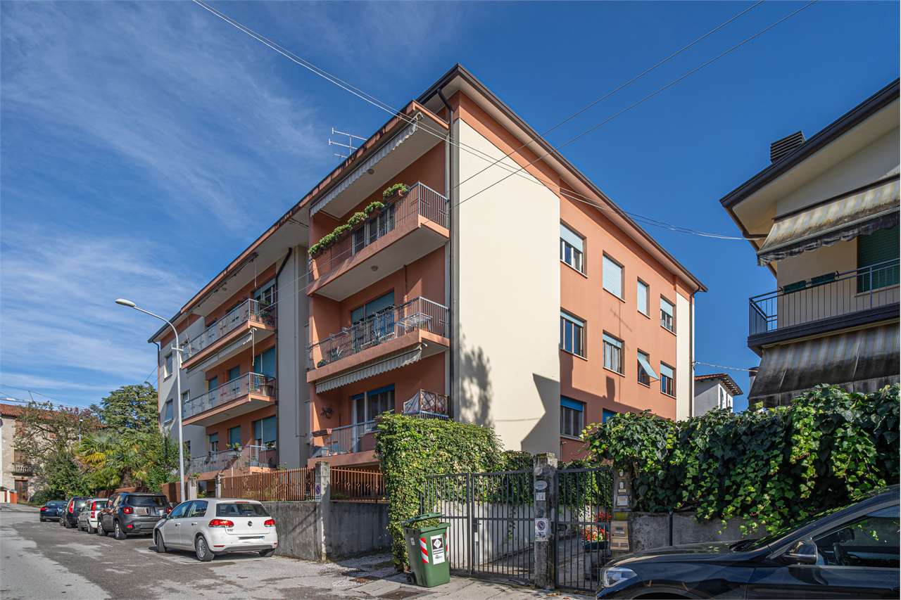 Appartamento in vendita a Pordenone, 5 locali, zona centro, prezzo € 145.000 | PortaleAgenzieImmobiliari.it