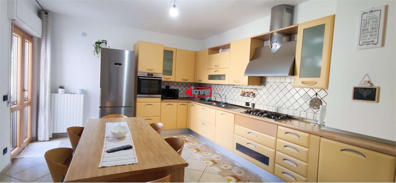 Appartamento in affitto a Tiriolo, 5 locali, prezzo € 380 | PortaleAgenzieImmobiliari.it
