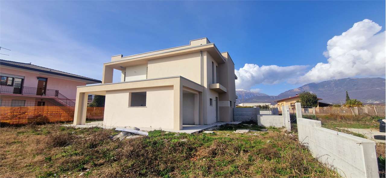 Villa in vendita a Vittorio Veneto, 9 locali, zona Giacomo di Veglia, Trattative riservate | PortaleAgenzieImmobiliari.it
