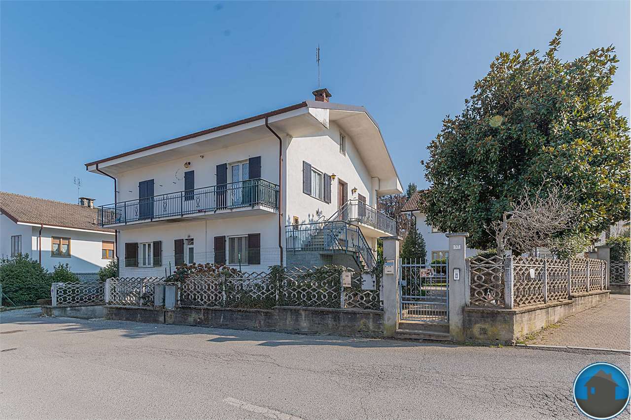 Appartamento in vendita a Bagnolo Piemonte, 4 locali, prezzo € 120.000 | PortaleAgenzieImmobiliari.it
