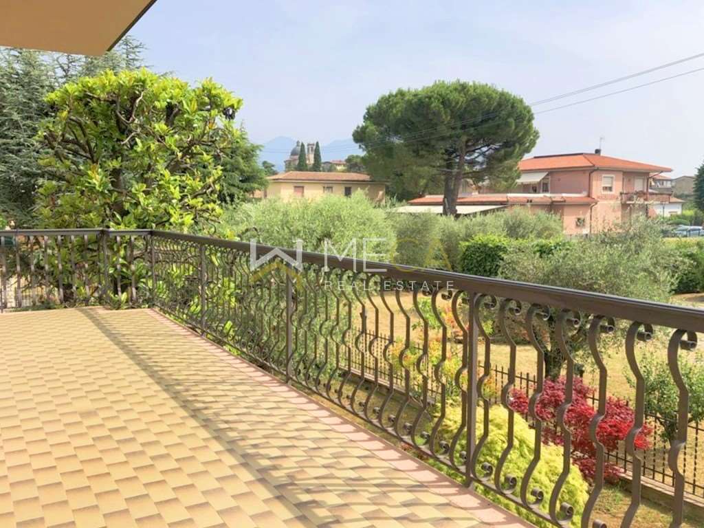 Villa in vendita a Puegnago sul Garda, 12 locali, prezzo € 590.000 | PortaleAgenzieImmobiliari.it