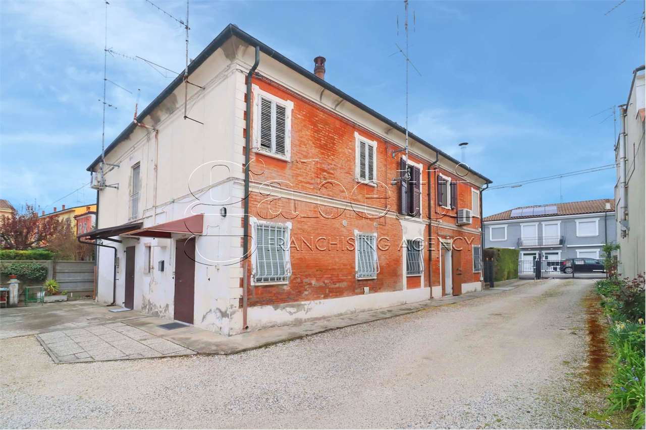 Appartamento in vendita a Ferrara, 4 locali, zona none, prezzo € 107.000 | PortaleAgenzieImmobiliari.it