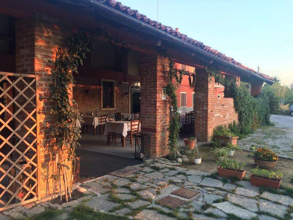 Rustico / Casale in vendita a Bene Vagienna, 8 locali, prezzo € 220.000 | PortaleAgenzieImmobiliari.it