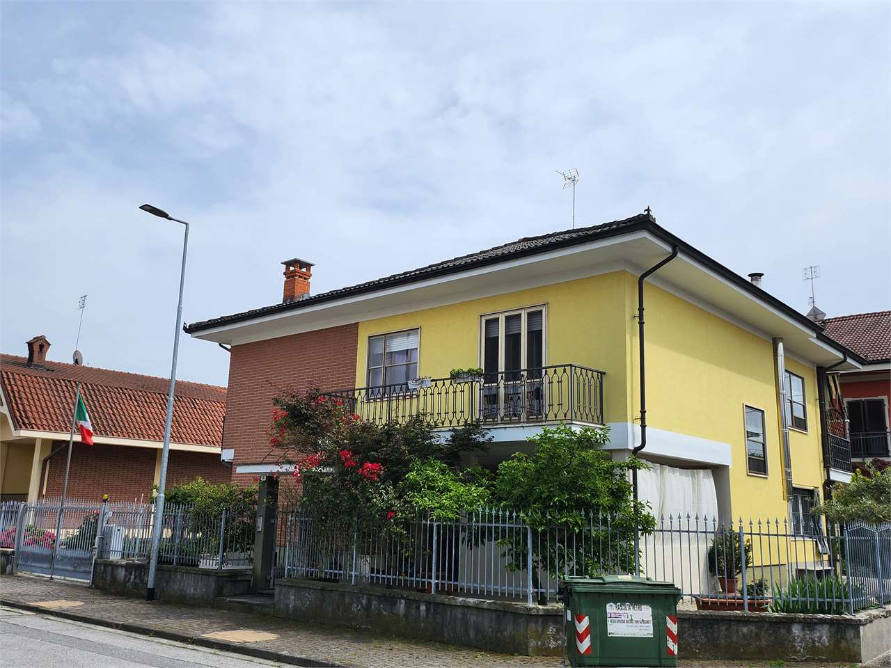 Villa in vendita a Genola, 9 locali, prezzo € 279.000 | PortaleAgenzieImmobiliari.it