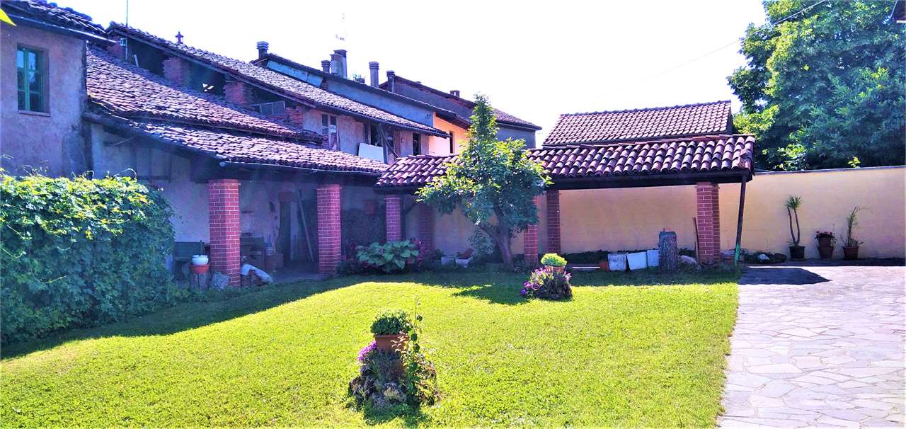 Villa in vendita a Fubine, 10 locali, prezzo € 160.000 | PortaleAgenzieImmobiliari.it