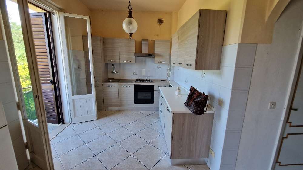 Appartamento in vendita a Lucignano, 4 locali, prezzo € 95.000 | PortaleAgenzieImmobiliari.it