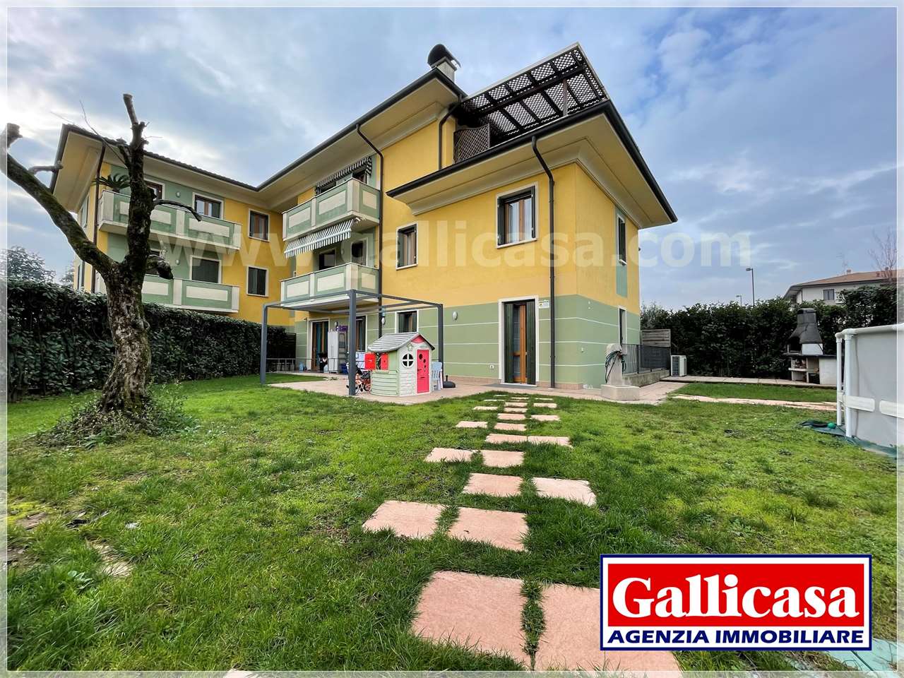 Appartamento in vendita a Chiari, 3 locali, prezzo € 249.000 | CambioCasa.it