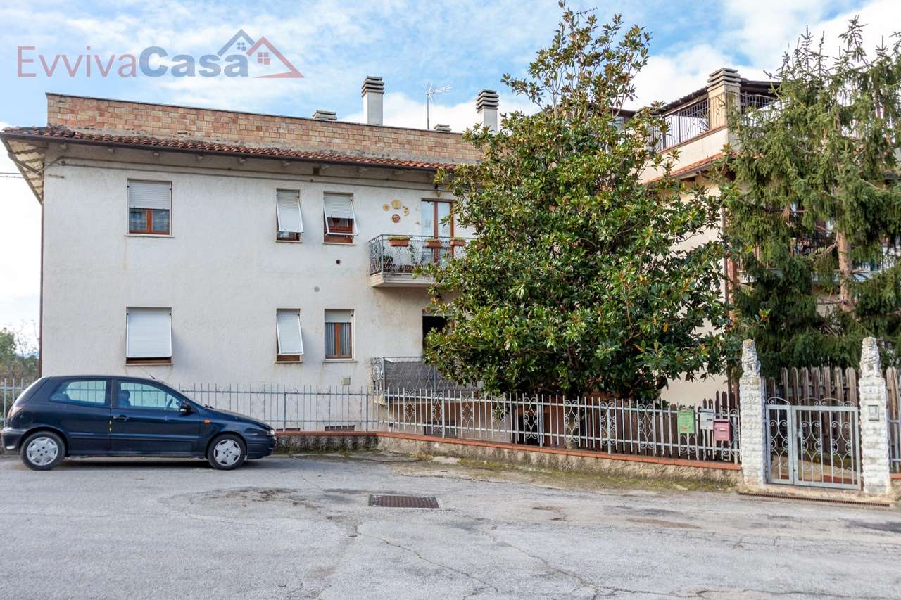 Appartamento in vendita a Castelfidardo, 7 locali, prezzo € 149.000 | PortaleAgenzieImmobiliari.it