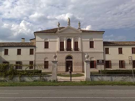 Villa Bifamiliare in Vendita a Montebelluna