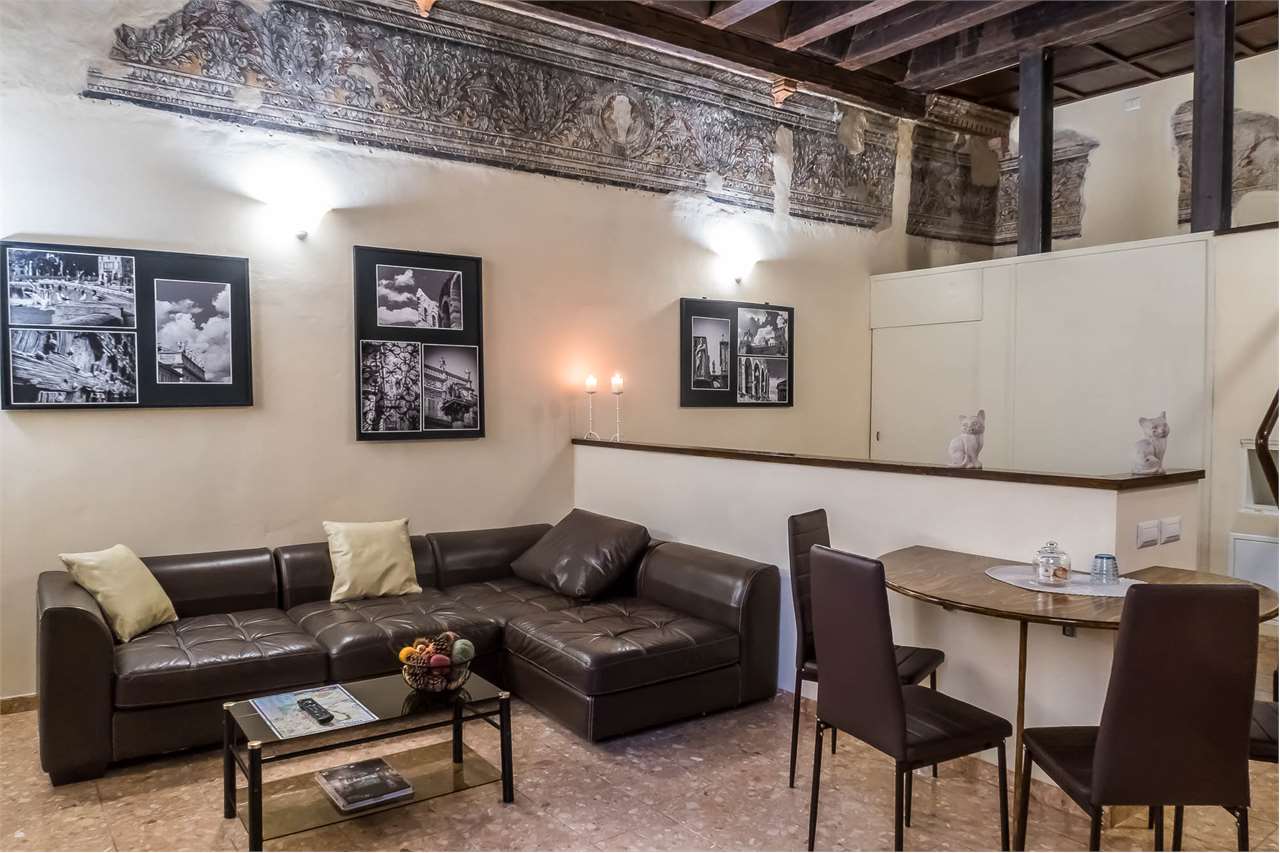 Appartamento in affitto a Verona, 1 locali, prezzo € 900 | PortaleAgenzieImmobiliari.it