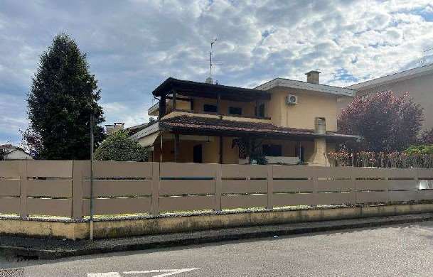 Villa in vendita a Rottofreno, 4 locali, prezzo € 341.513 | PortaleAgenzieImmobiliari.it