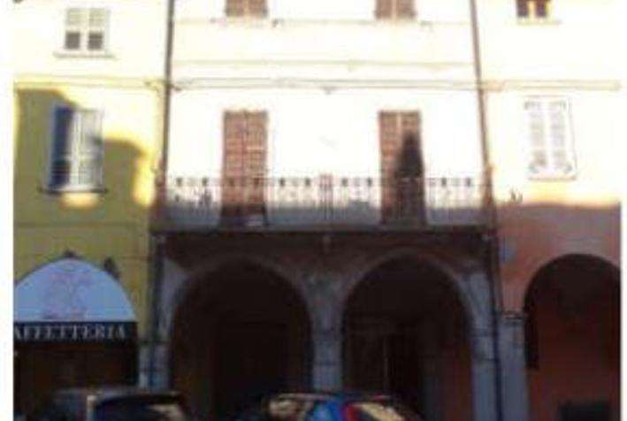 Palazzo / Stabile in vendita a Cortemaggiore, 9 locali, prezzo € 123.018 | PortaleAgenzieImmobiliari.it