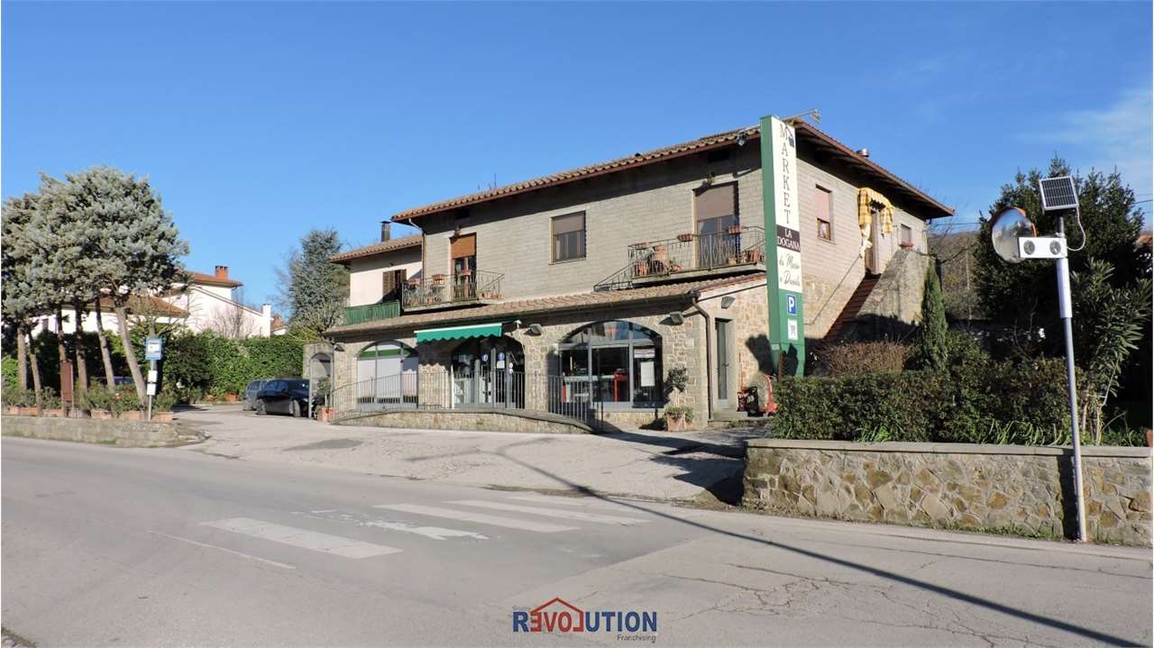 Negozio / Locale in vendita a Cortona, 6 locali, zona ia, prezzo € 360.000 | PortaleAgenzieImmobiliari.it