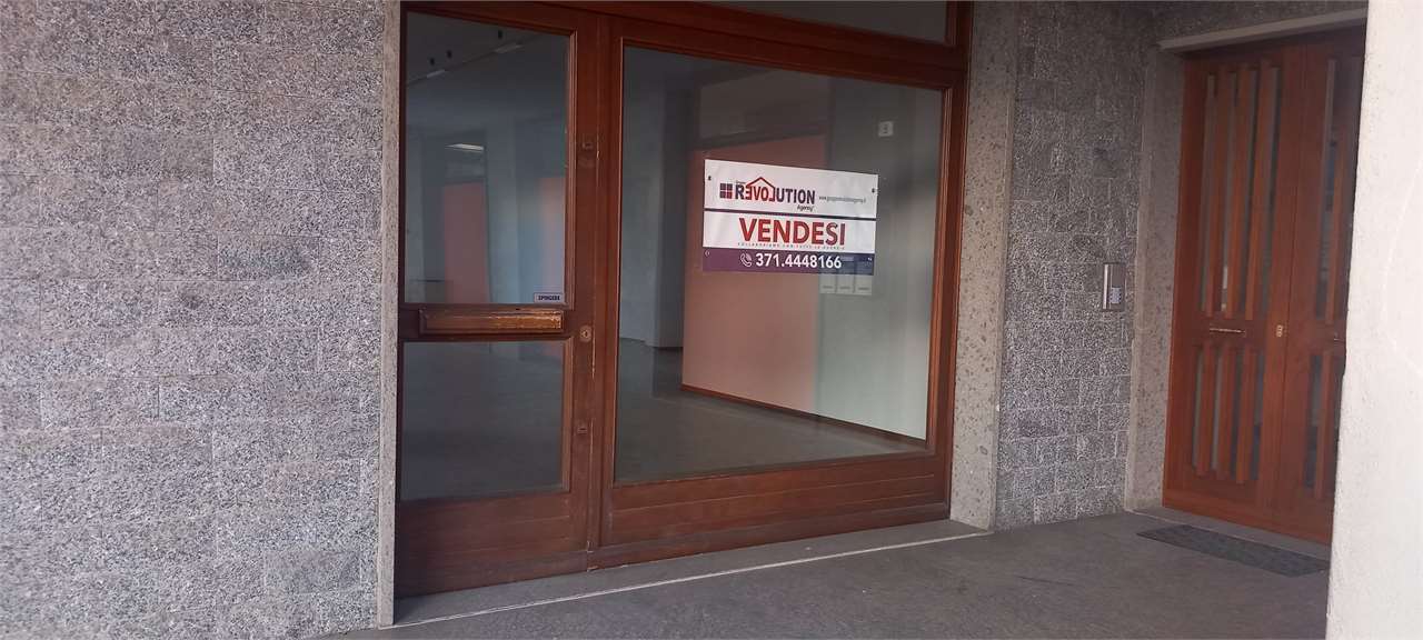 Negozio / Locale in vendita a Città di Castello, 2 locali, prezzo € 118.000 | PortaleAgenzieImmobiliari.it