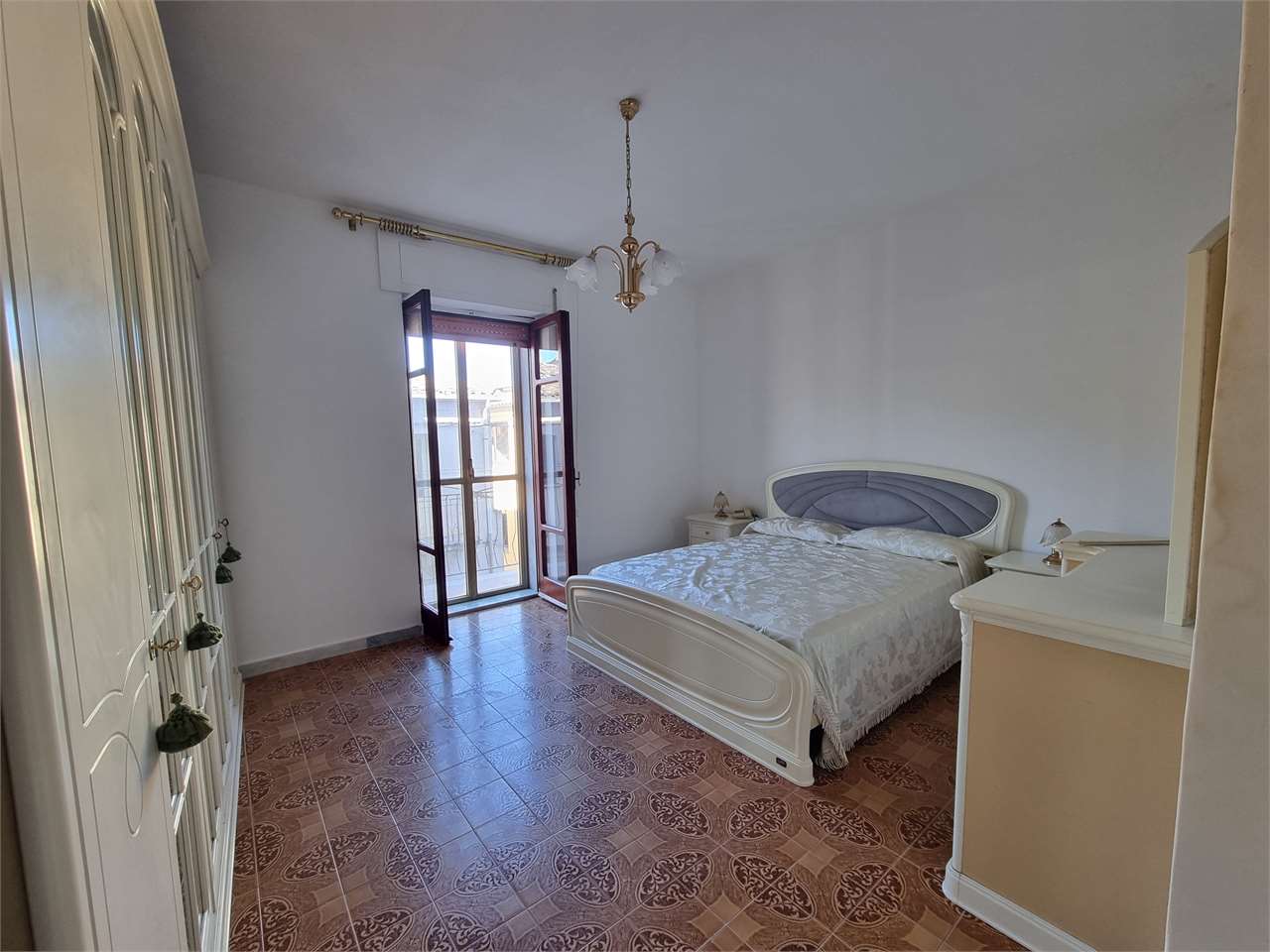 Appartamento in vendita a Borgia, 5 locali, prezzo € 57.000 | PortaleAgenzieImmobiliari.it