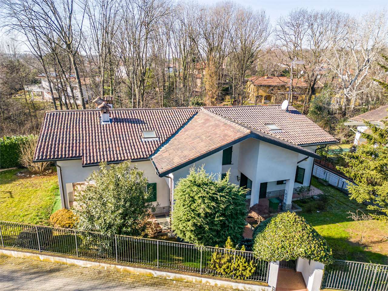 Villa in vendita a Lesmo, 7 locali, prezzo € 640.000 | PortaleAgenzieImmobiliari.it