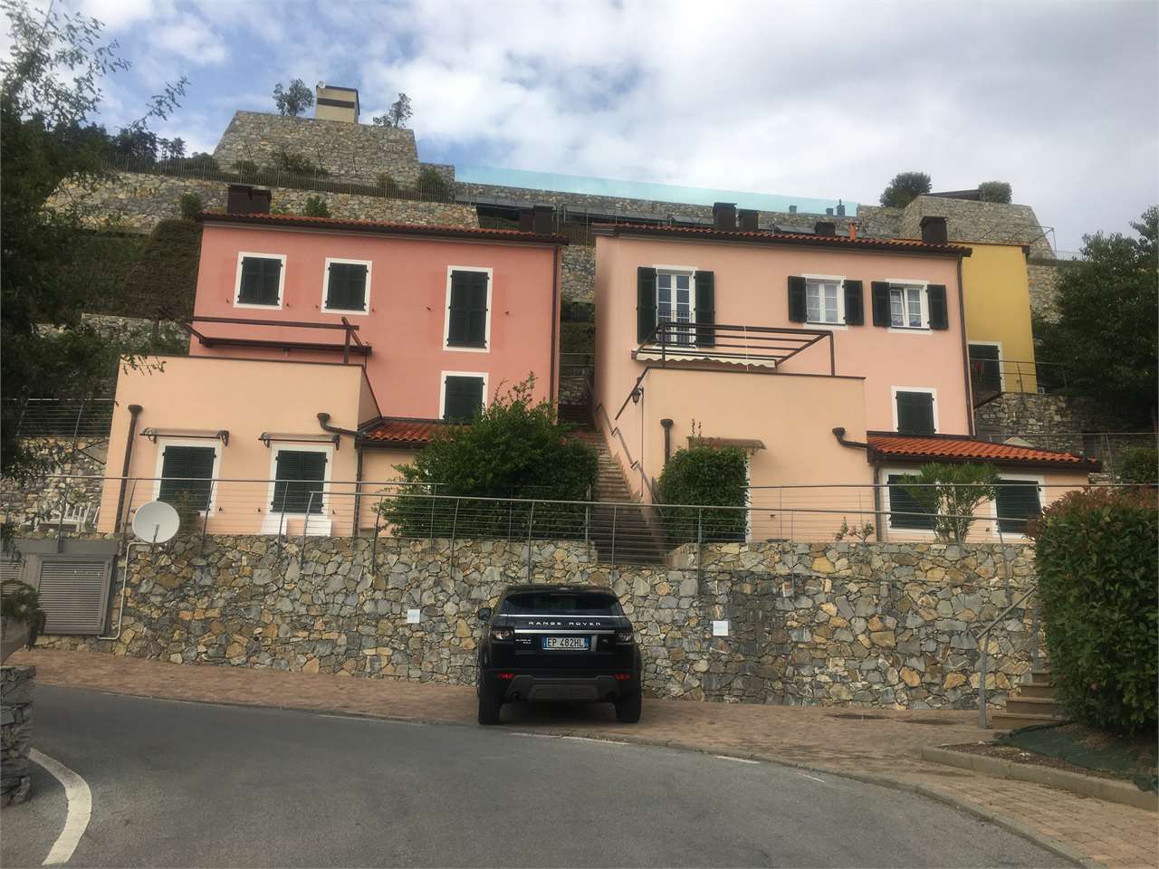 Villa Bifamiliare in vendita a Magliolo, 3 locali, prezzo € 170.000 | PortaleAgenzieImmobiliari.it