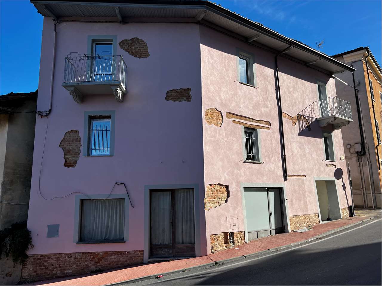 Soluzione Indipendente in vendita a Montechiaro d'Asti, 5 locali, prezzo € 65.000 | PortaleAgenzieImmobiliari.it