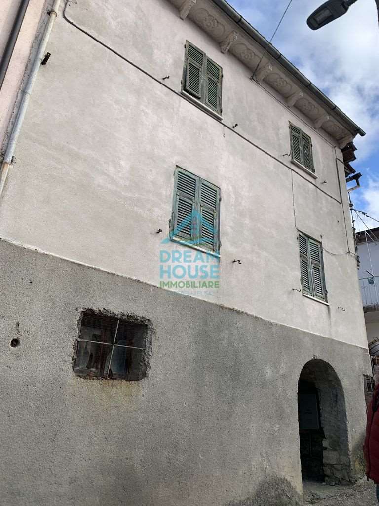 Appartamento in Vendita a Cabella Ligure