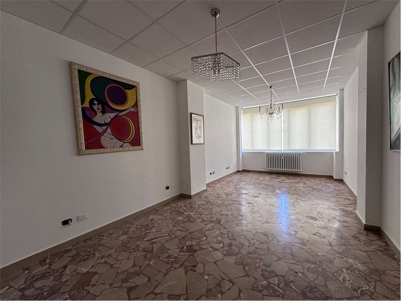 Ufficio / Studio in vendita a Domodossola, 3 locali, prezzo € 250.000 | PortaleAgenzieImmobiliari.it