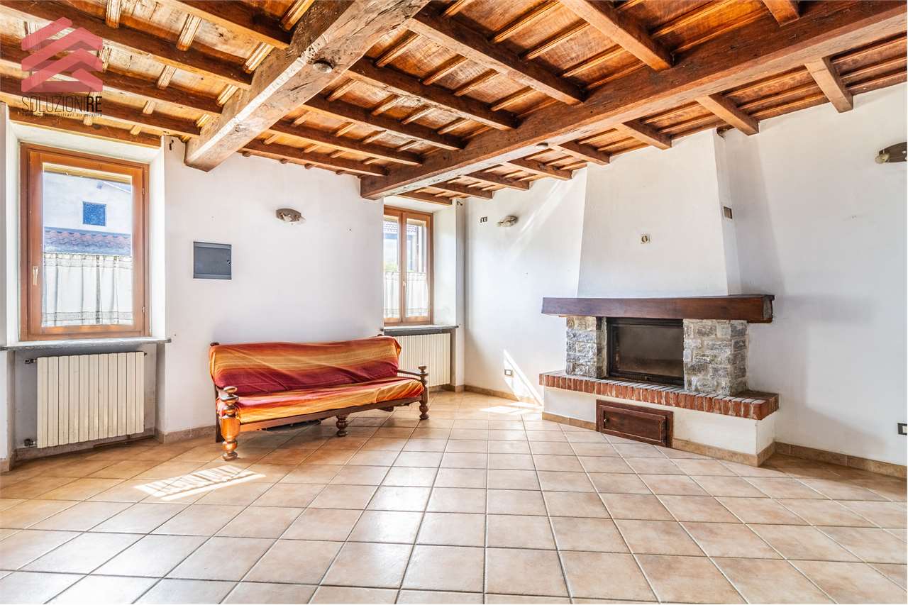 Villa a Schiera in vendita a Sozzago, 5 locali, prezzo € 158.000 | PortaleAgenzieImmobiliari.it