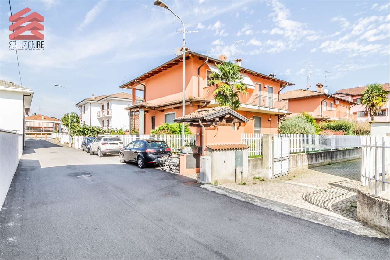 Villa in vendita a Briona, 4 locali, prezzo € 167.000 | PortaleAgenzieImmobiliari.it