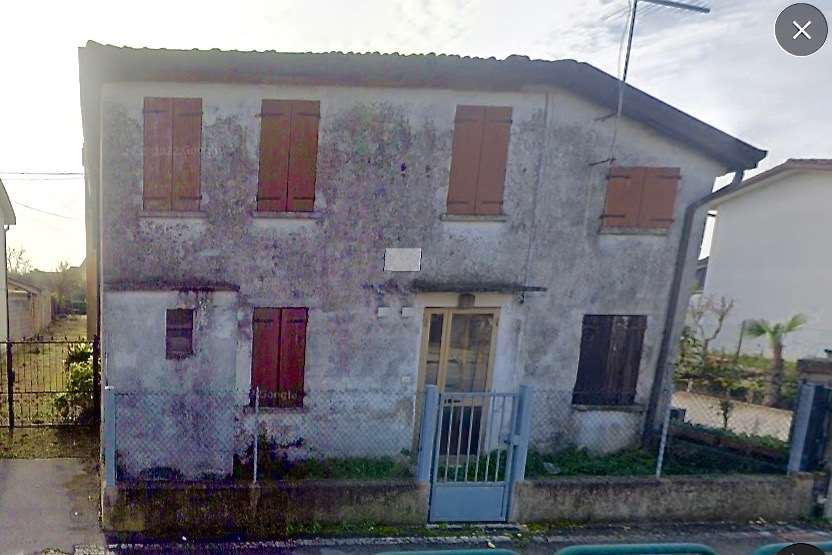 Appartamento in vendita a Piove di Sacco, 4 locali, prezzo € 36.000 | PortaleAgenzieImmobiliari.it