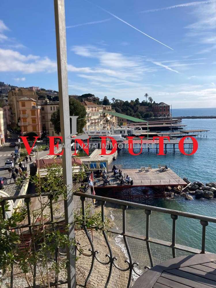 Appartamento in vendita a Rapallo, 3 locali, prezzo € 750.000 | PortaleAgenzieImmobiliari.it