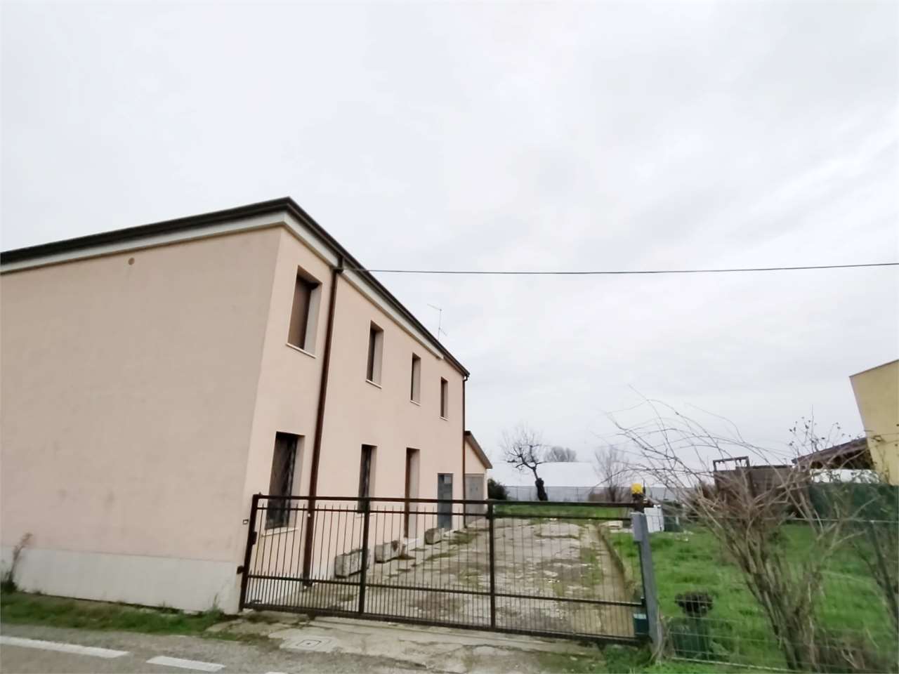 Soluzione Indipendente in vendita a Ronco all'Adige, 7 locali, prezzo € 127.000 | PortaleAgenzieImmobiliari.it