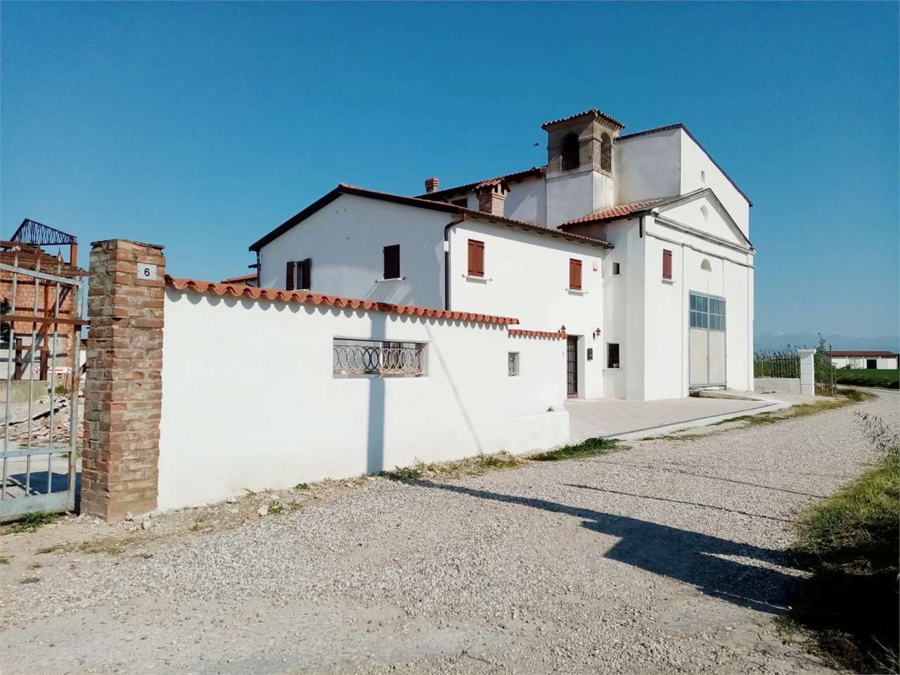 Rustico / Casale in vendita a Zevio, 8 locali, prezzo € 400.000 | PortaleAgenzieImmobiliari.it