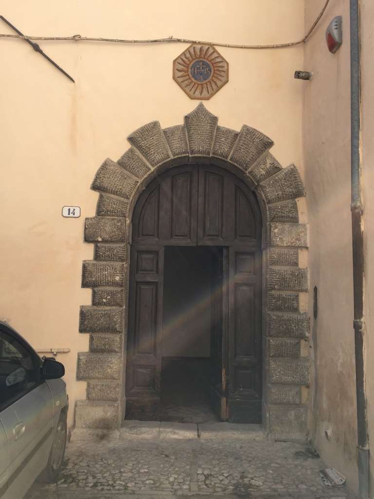 Appartamento in vendita a Spoleto, 10 locali, prezzo € 600.000 | PortaleAgenzieImmobiliari.it