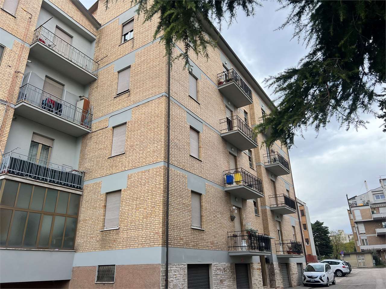 Appartamento in vendita a Spoleto, 3 locali, prezzo € 80.000 | PortaleAgenzieImmobiliari.it