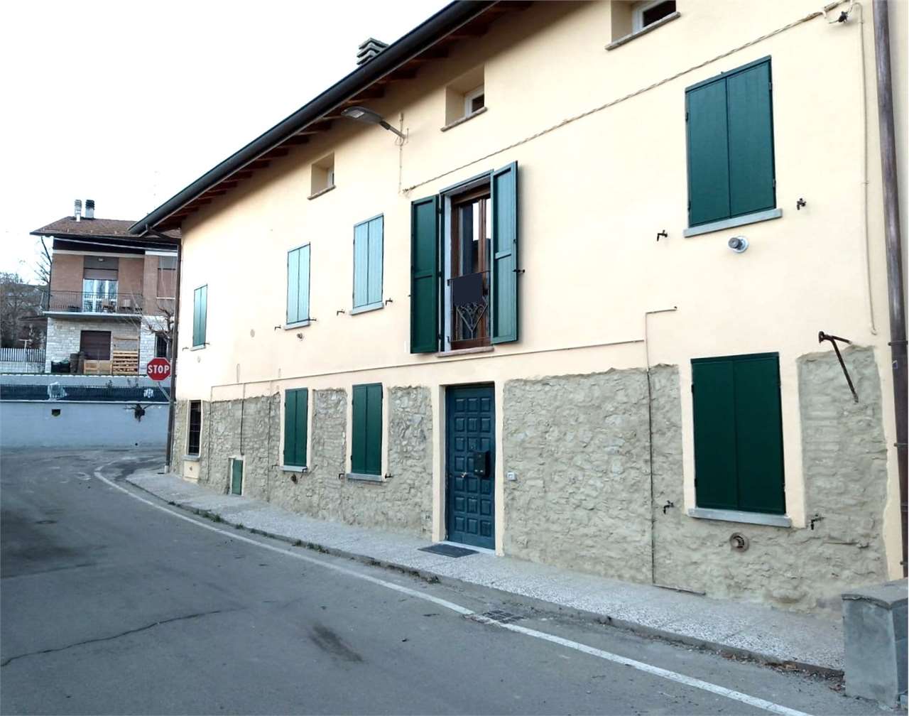 Appartamento in vendita a Quattro Castella, 5 locali, zona ecavolo, prezzo € 145.000 | PortaleAgenzieImmobiliari.it