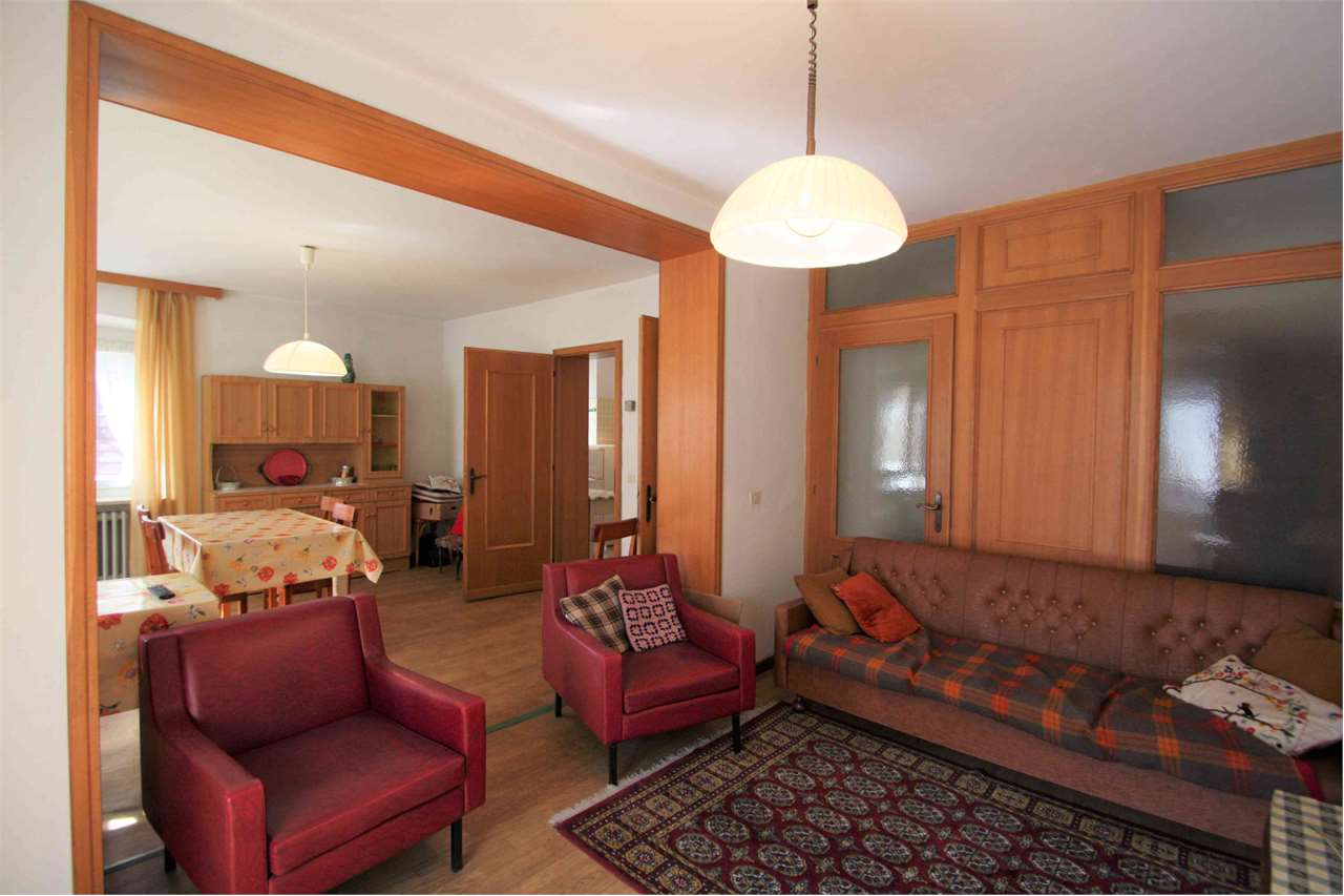 Appartamento in vendita a Auronzo di Cadore, 6 locali, zona apiccola, prezzo € 140.000 | PortaleAgenzieImmobiliari.it