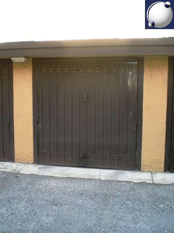 Box / Garage in Vendita a Erba