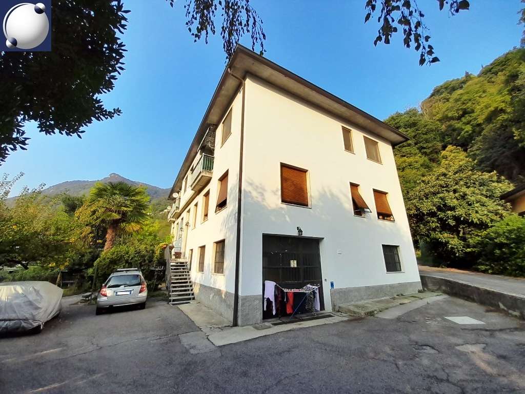 Appartamento in vendita a Caslino d'Erba, 4 locali, prezzo € 79.000 | PortaleAgenzieImmobiliari.it