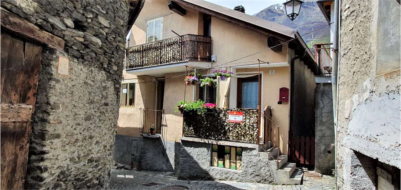 Villa in vendita a Novalesa, 5 locali, prezzo € 135.000 | PortaleAgenzieImmobiliari.it
