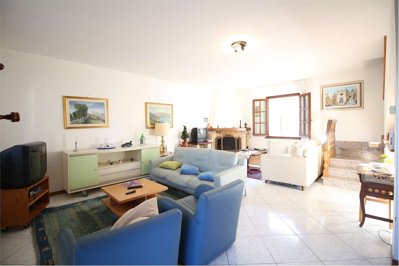 Villa a Schiera in vendita a Buti, 5 locali, prezzo € 269.000 | PortaleAgenzieImmobiliari.it