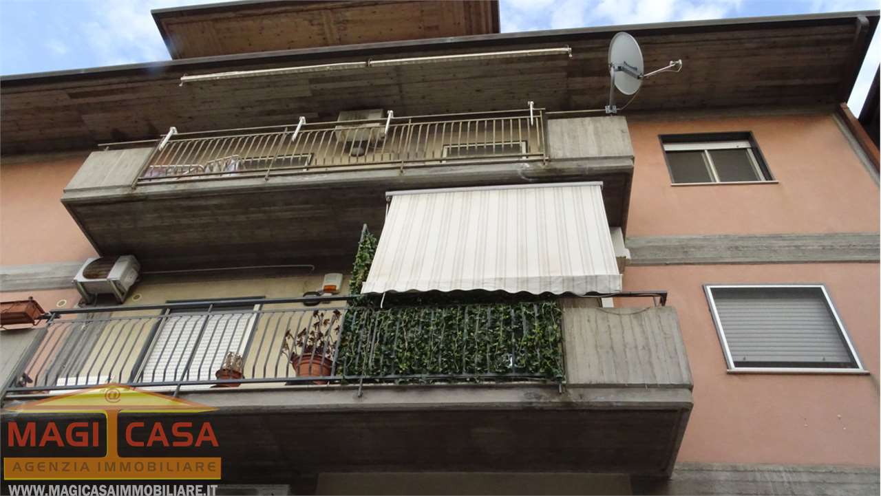 Appartamento in vendita a Camporotondo Etneo, 3 locali, prezzo € 119.000 | CambioCasa.it