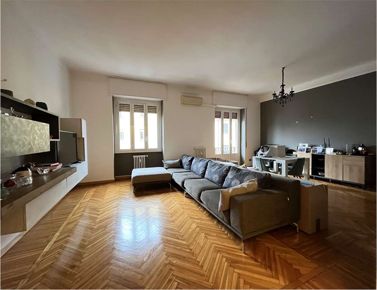 Appartamento in affitto a Milano, 4 locali, zona Centro Storico, Duomo, Brera, Cadorna, Cattolica, prezzo € 2.860 | PortaleAgenzieImmobiliari.it