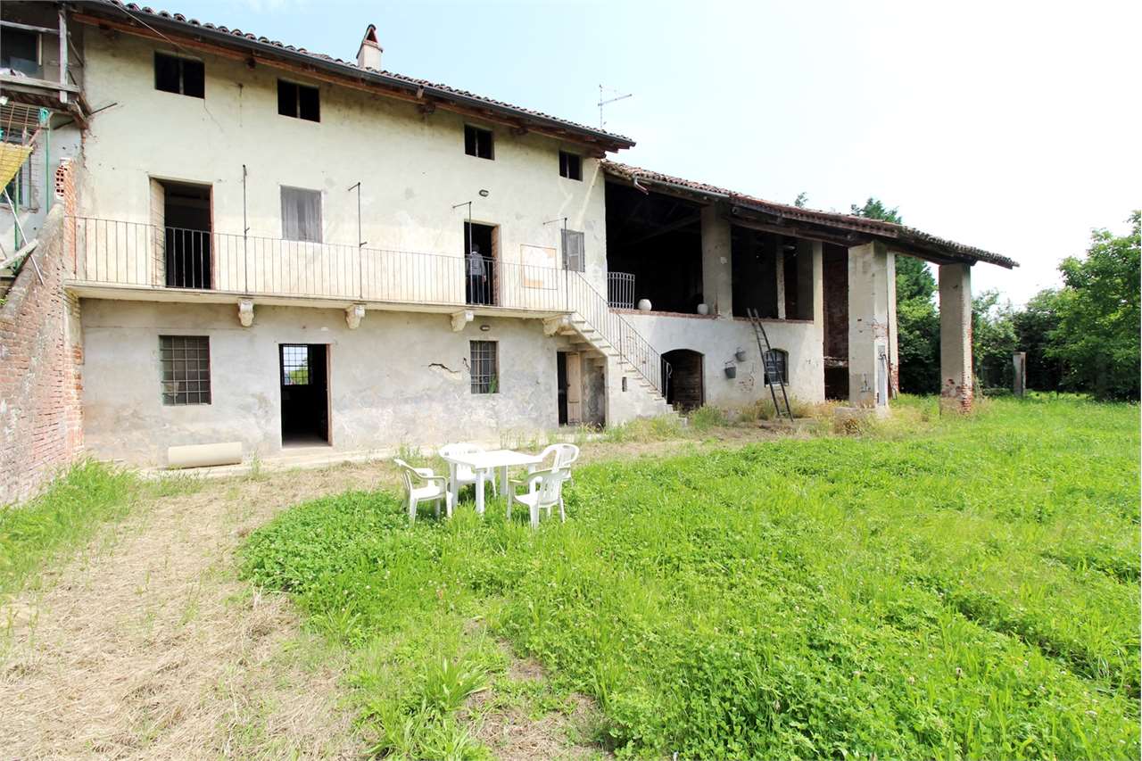 Appartamento in vendita a Casalvolone, 3 locali, prezzo € 63.000 | PortaleAgenzieImmobiliari.it