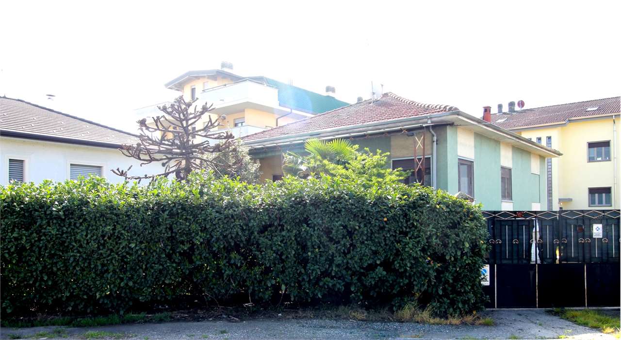 Villa in vendita a Novara, 3 locali, zona Località: Pernate, prezzo € 198.000 | PortaleAgenzieImmobiliari.it