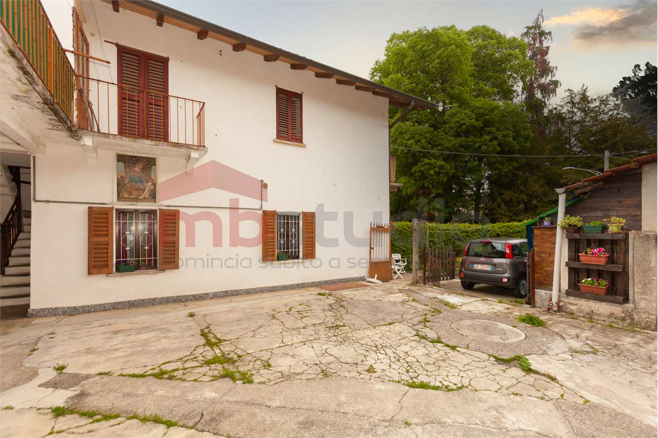 Appartamento in vendita a Tradate, 3 locali, prezzo € 121.000 | PortaleAgenzieImmobiliari.it