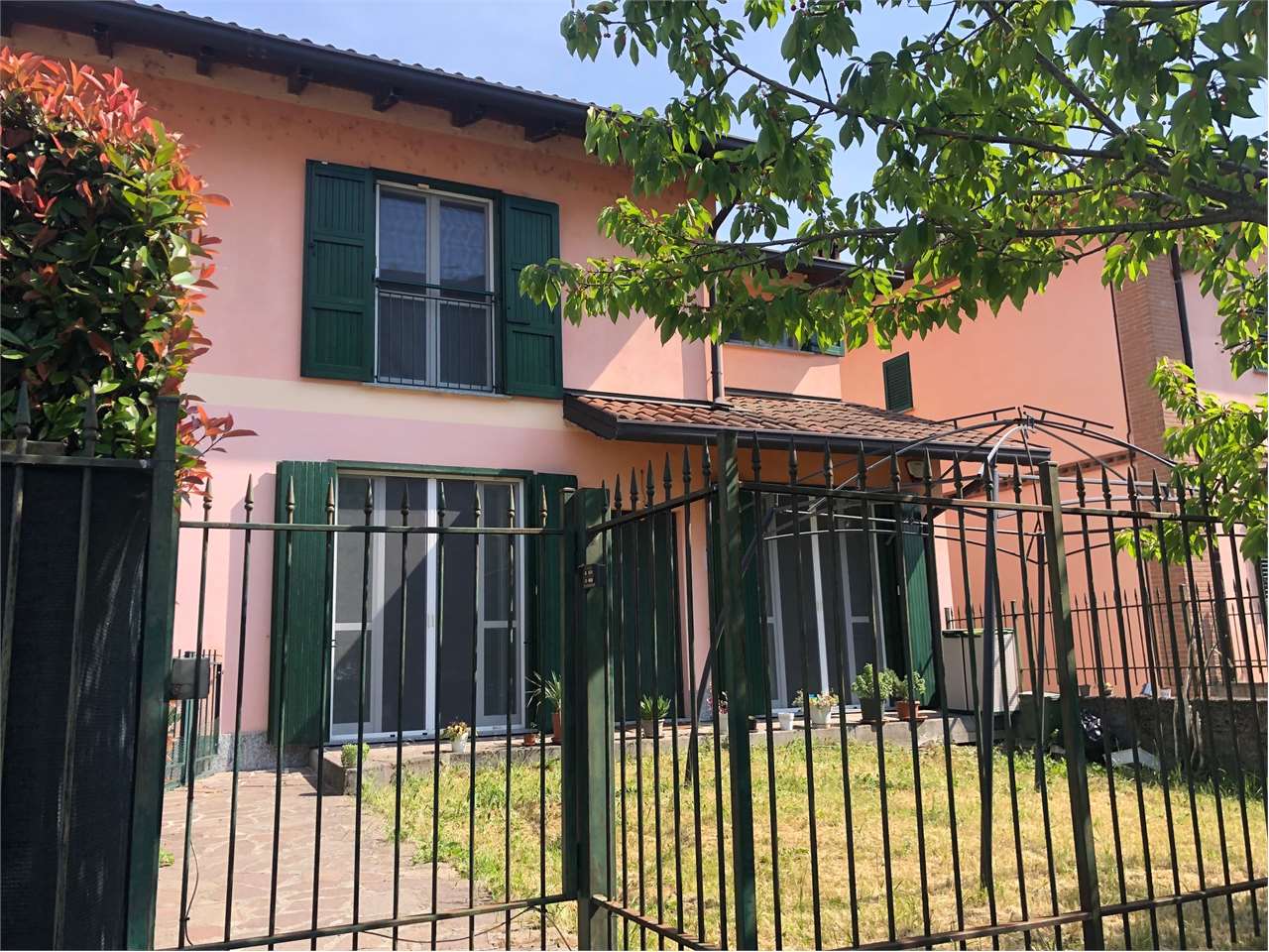 Villa in vendita a San Martino Siccomario, 4 locali, prezzo € 260.000 | CambioCasa.it