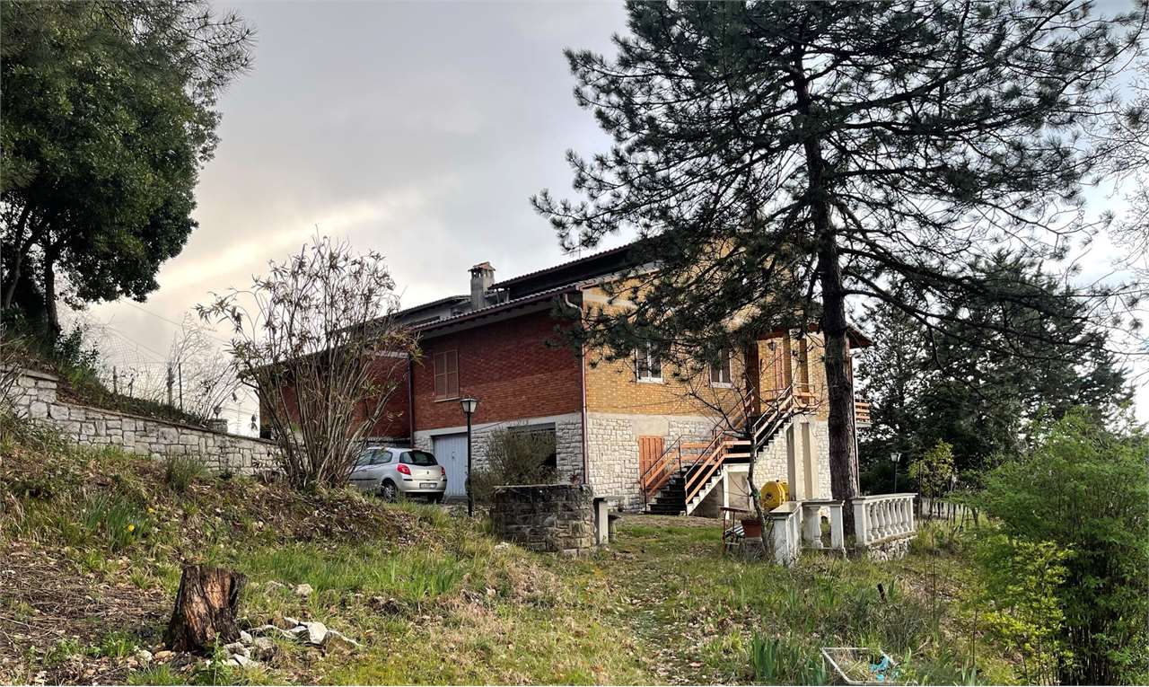 Villa in vendita a Perugia, 6 locali, zona Zona: San Marco, prezzo € 200.000 | CambioCasa.it