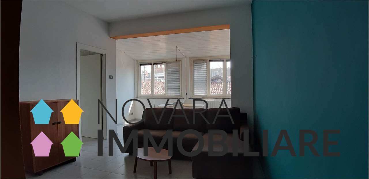 Appartamento in affitto a Novara, 3 locali, zona Località: Centro Storico, prezzo € 900 | CambioCasa.it