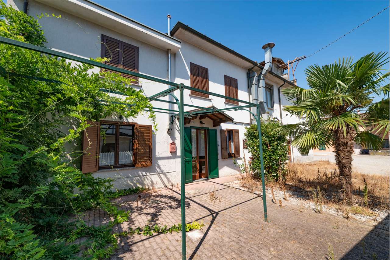 Appartamento in vendita a Castiglione d'Adda, 3 locali, prezzo € 90.000 | CambioCasa.it