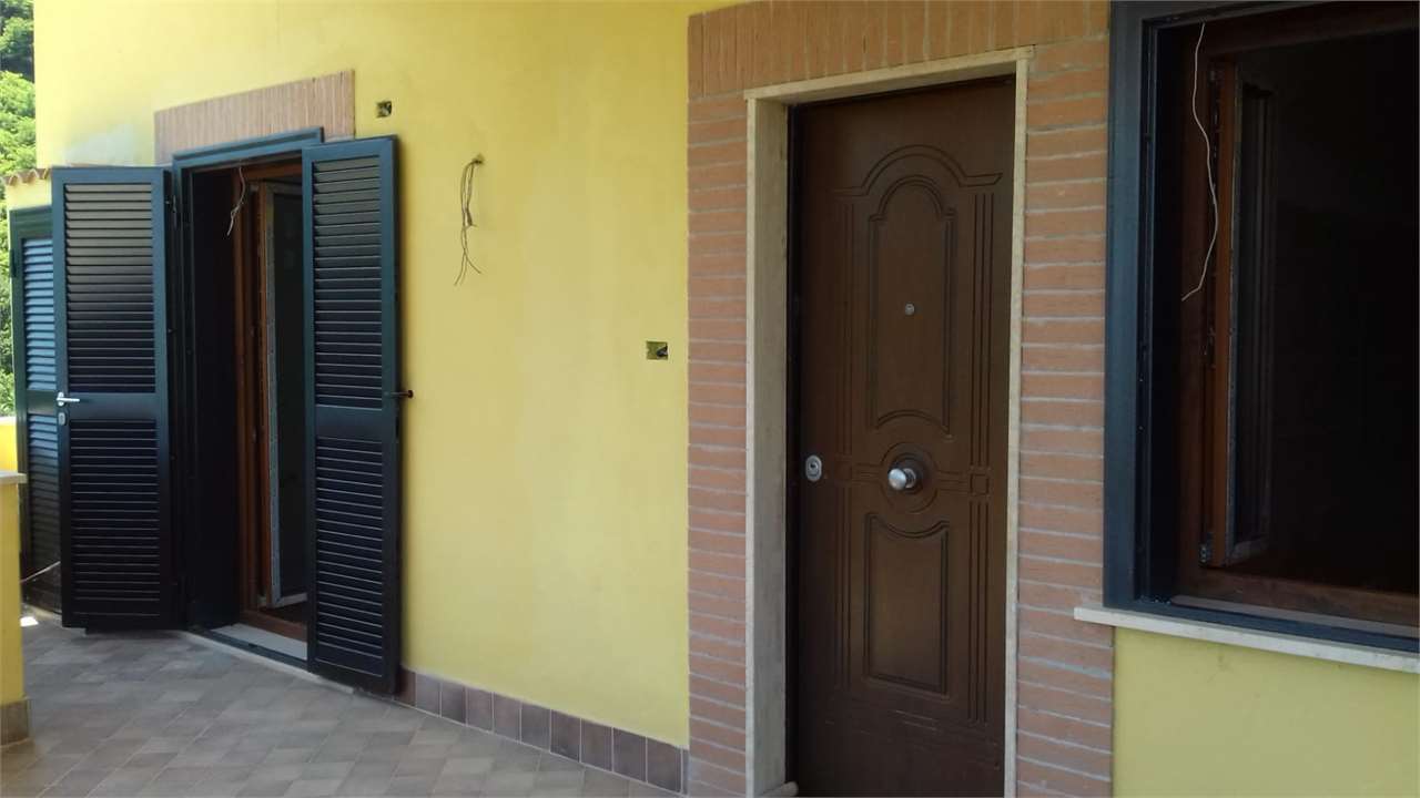 Appartamento in vendita a Ceccano, 5 locali, prezzo € 150.000 | PortaleAgenzieImmobiliari.it